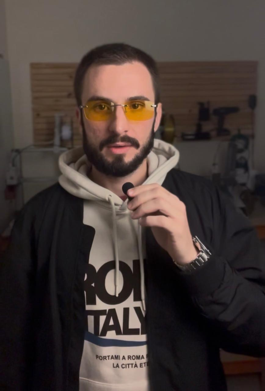Helton Gramari na oficina